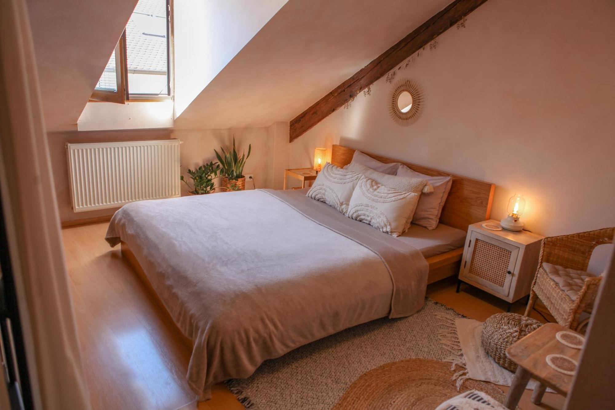 Cozy Apartment In The Heart Of The Historic City Pressburg Exterior foto